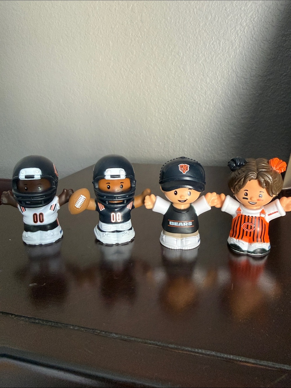 Fisher Price Little People Chicago Bears football players and fans